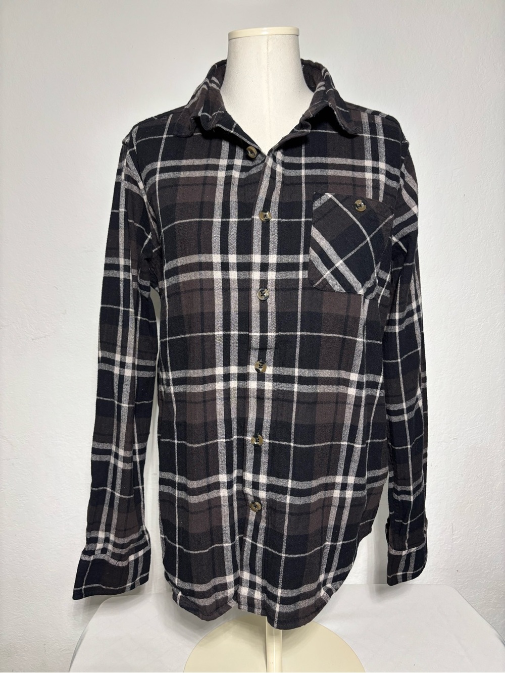 Kolby Men's Plaid Button-Down Shirt in Black & Gray